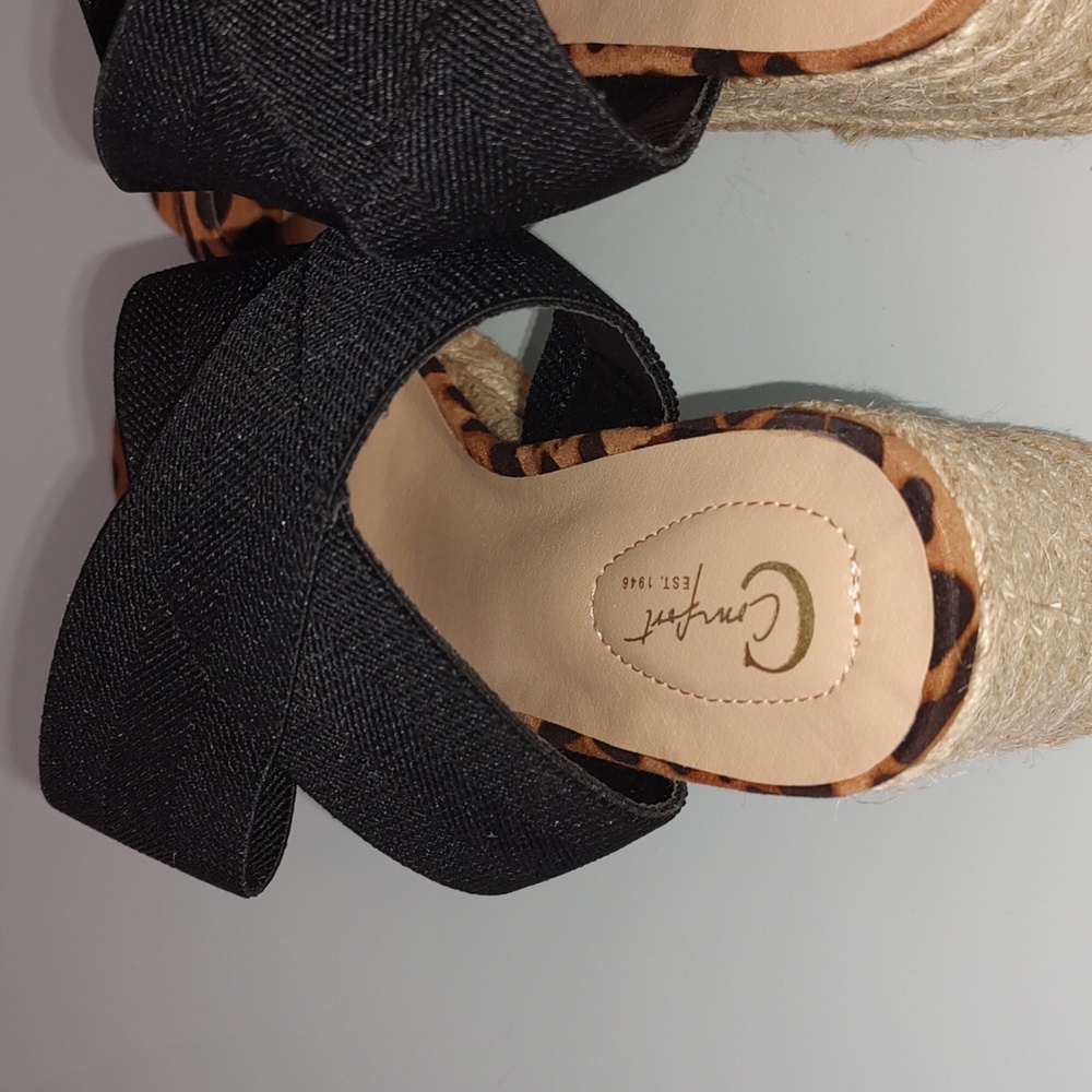 Comfort 1946 Leopard Print Wedge Cross Strap Sandals Size 9 - Picture 4 of 8